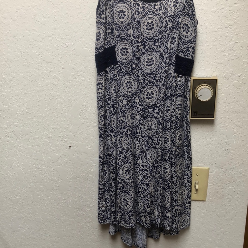 Patterned dress - Picture 3 of 4